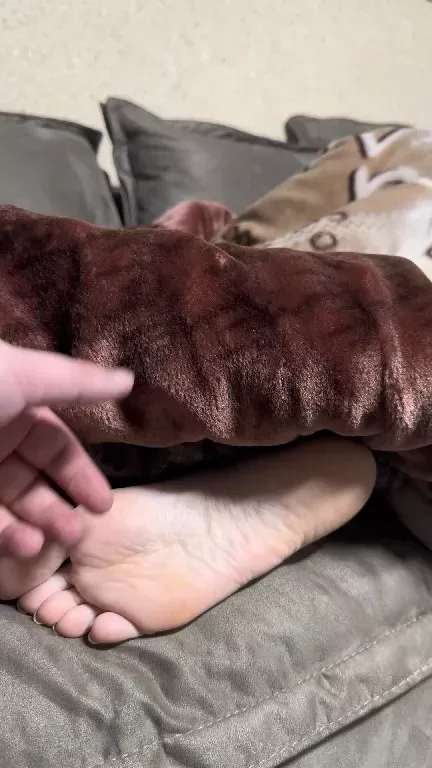 【推特大王】真实刺激偷拍第二部-酒吧搭讪tk 9.webp