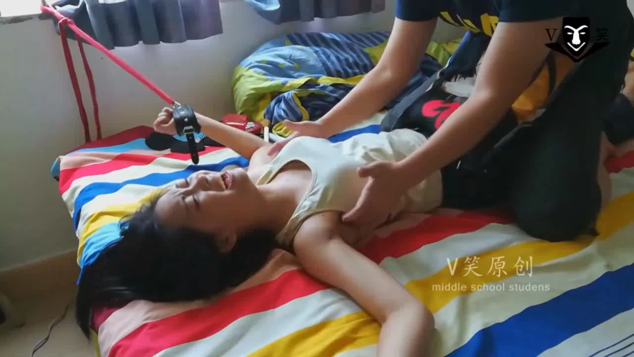 V笑原创 中学生TK番外1桐桐.mp4_20251214_203727292.webp