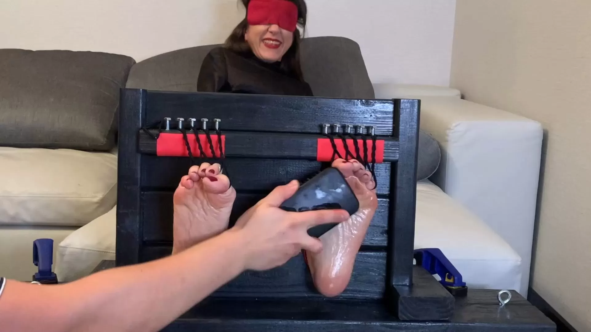 TheDevilsFootstool – Morgana Wrapped and Tickled.mp4_snapshot_06.07.033.webp