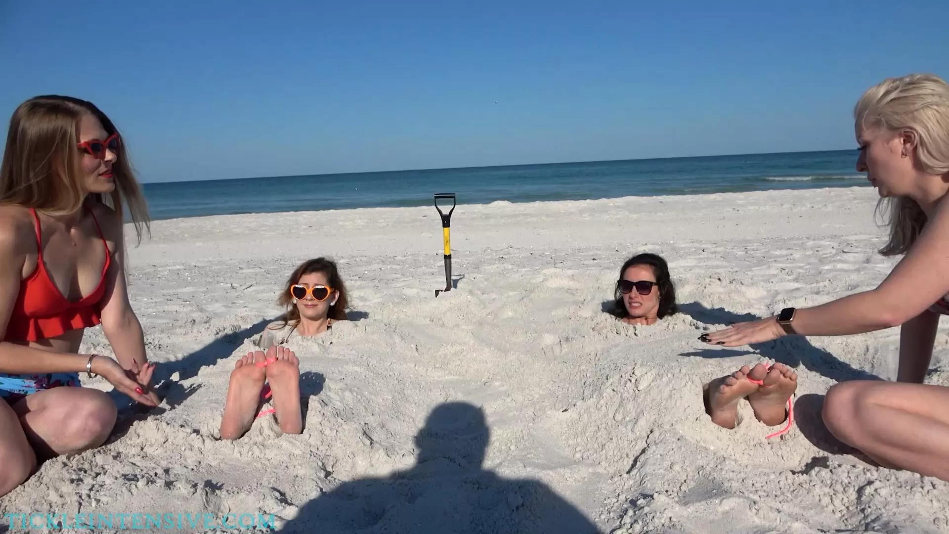 TickleIntensive – Fun in the Sun.mp4_20260322_140605193.webp