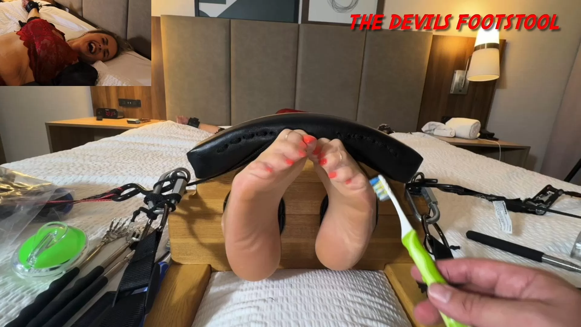TheDevilsFootstool – Alisa Arches Nylon Tickle.mp4_snapshot_11.02.000.webp