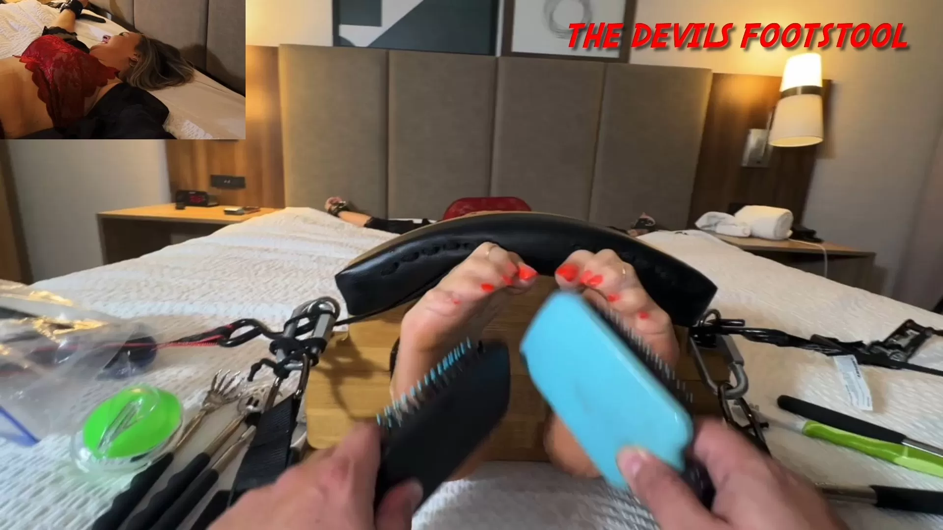 TheDevilsFootstool – Alisa Arches Nylon Tickle.mp4_snapshot_14.10.000.webp