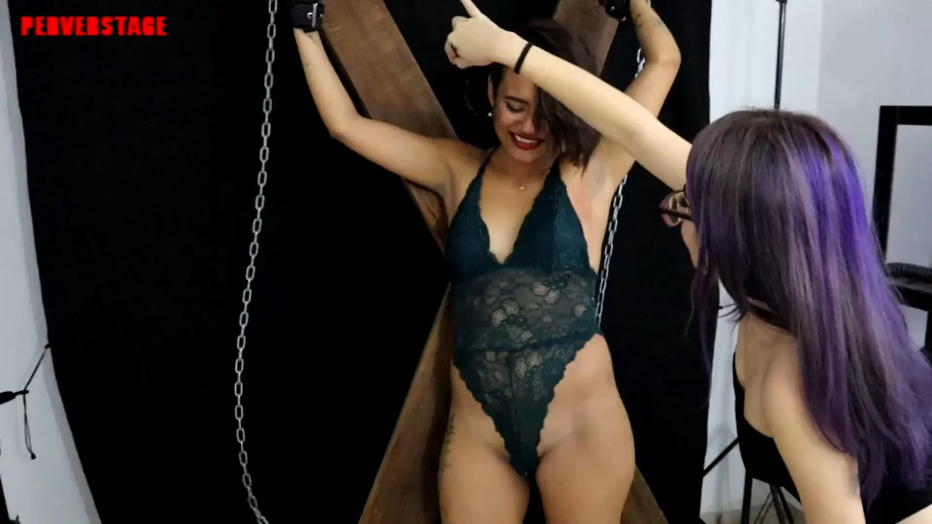 Perverstage – Desperate Bettie on the Cross.mp4_snapshot_06.16.643.webp