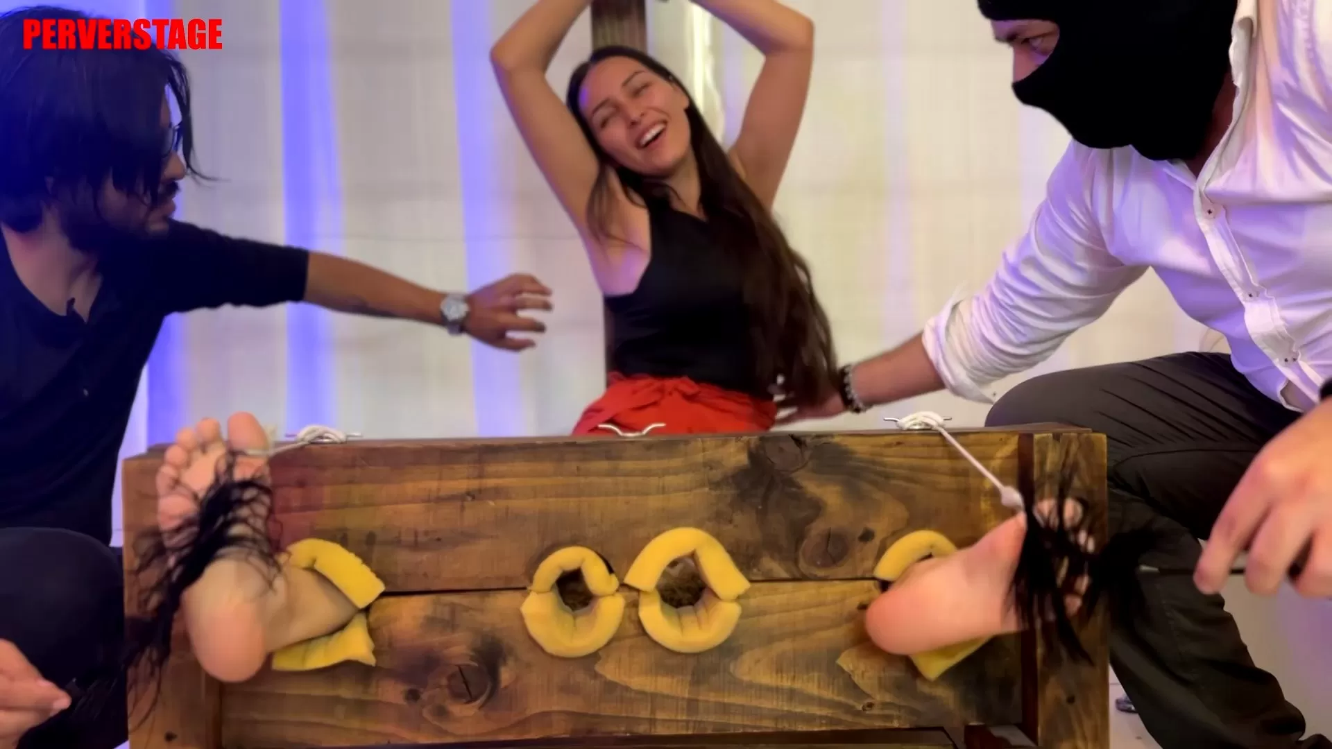 Perverstage – Mich’s first time at Perverstage.mp4_snapshot_10.00.633.webp