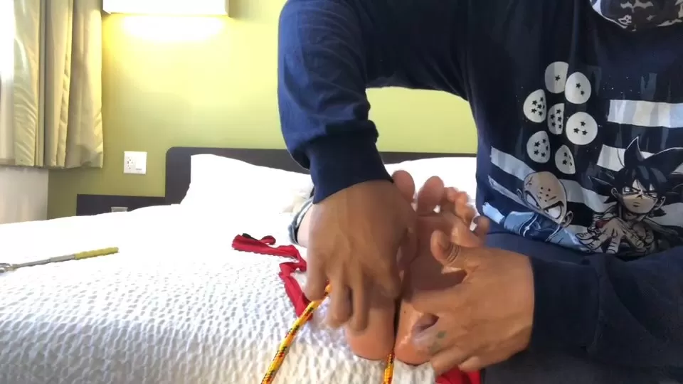 TheBKTickler - Marie's foot tickle destruction (uncut).mp4_snapshot_09.26.666.webp