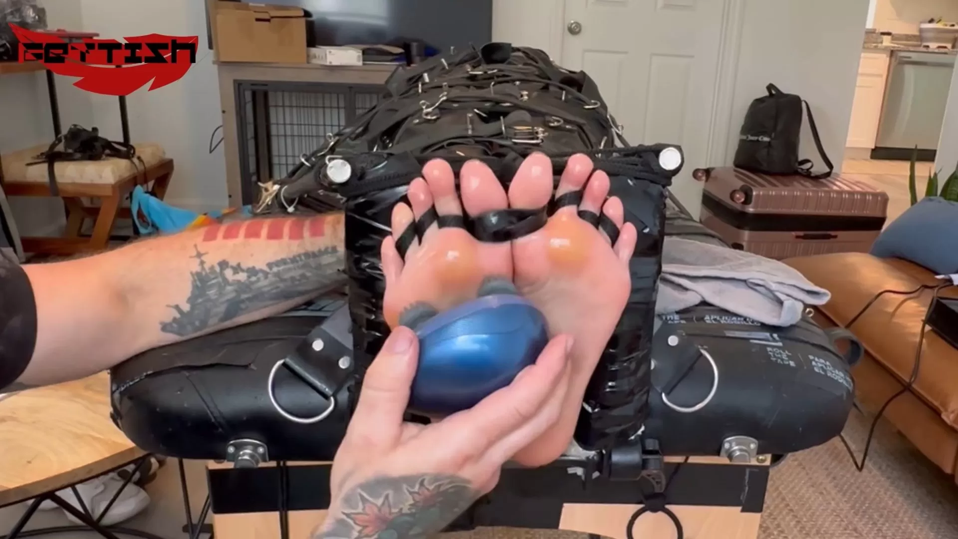 Fettish – No Safeword – Bella Ink and MJ.mp4_snapshot_17.46.666.webp