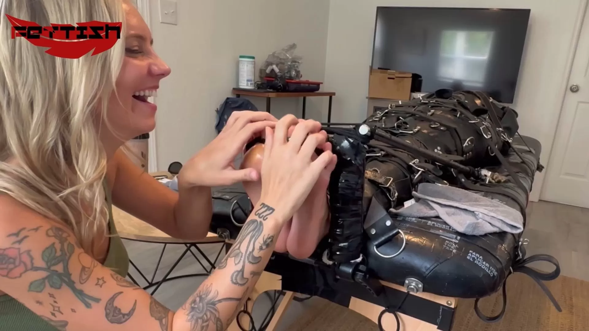 Fettish – No Safeword – Bella Ink and MJ.mp4_snapshot_20.25.000.webp