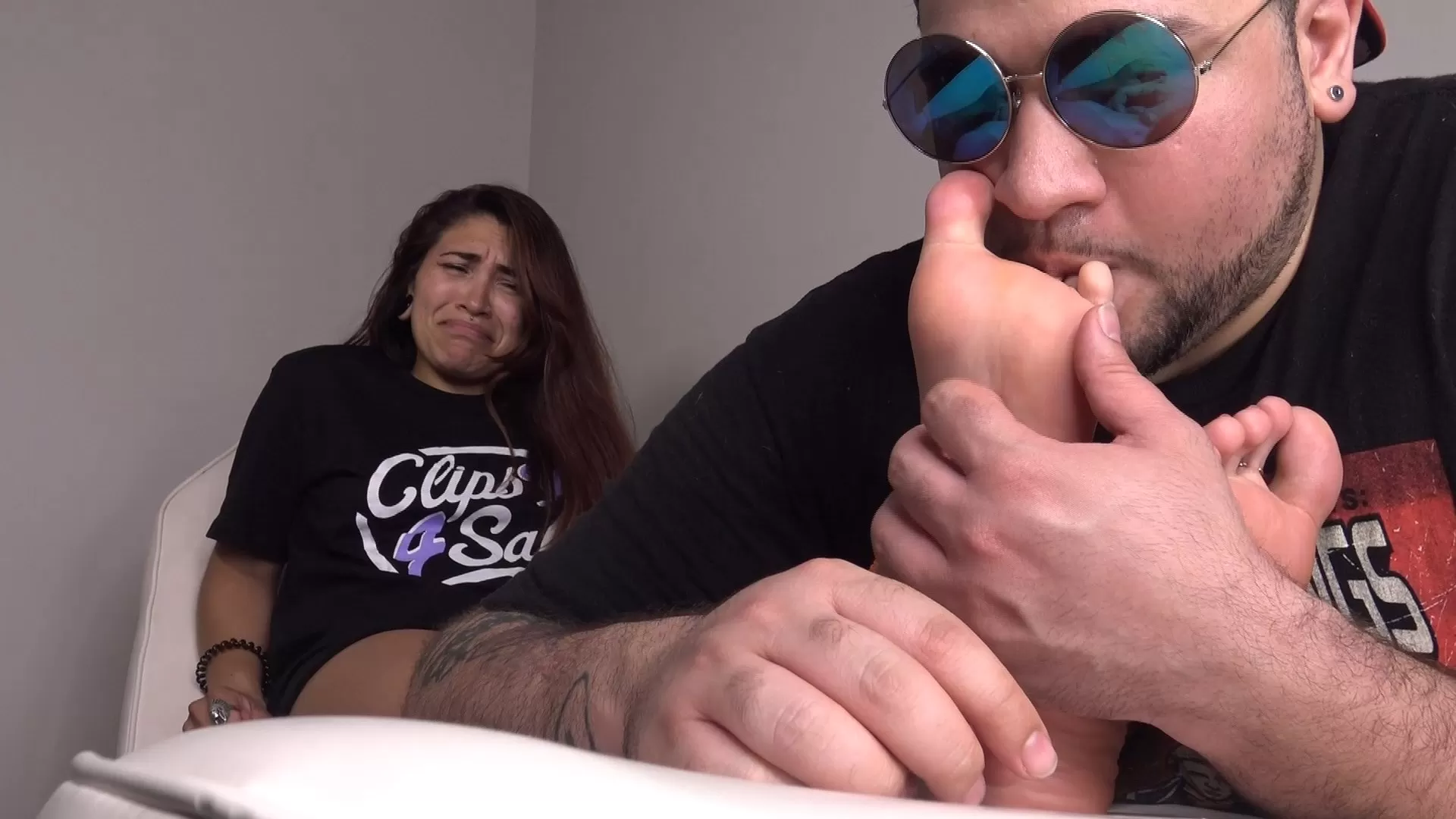 TheFootRoom - Ariels Intense Lickle Tickle.mp4_snapshot_01.08.568.webp