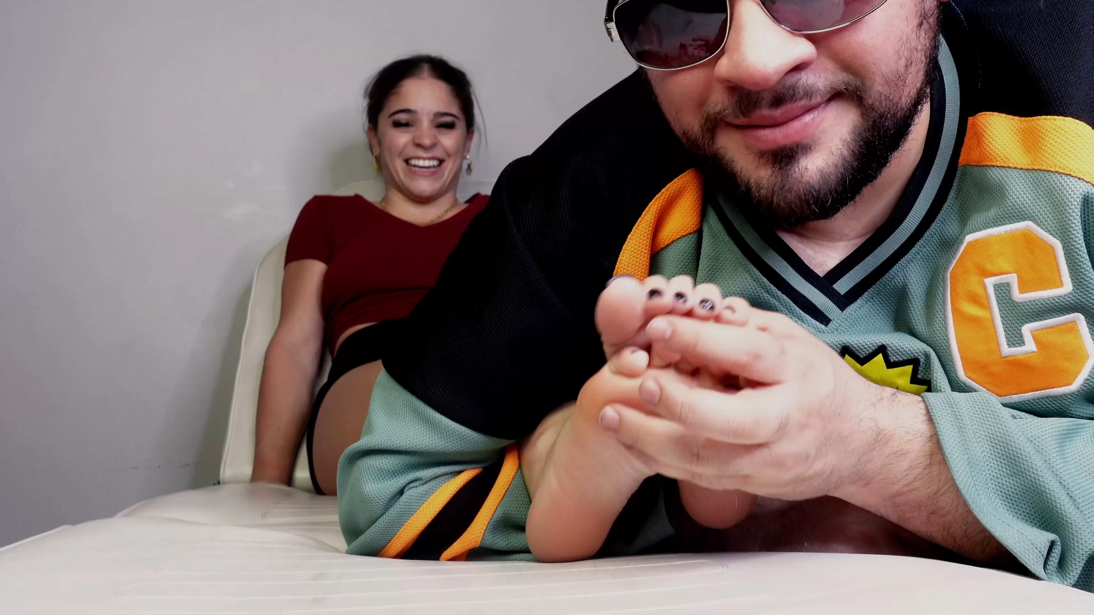 TheFootRoom – Queen Dalvinas Bratty Lickle Tickle.mp4_snapshot_04.55.295.webp