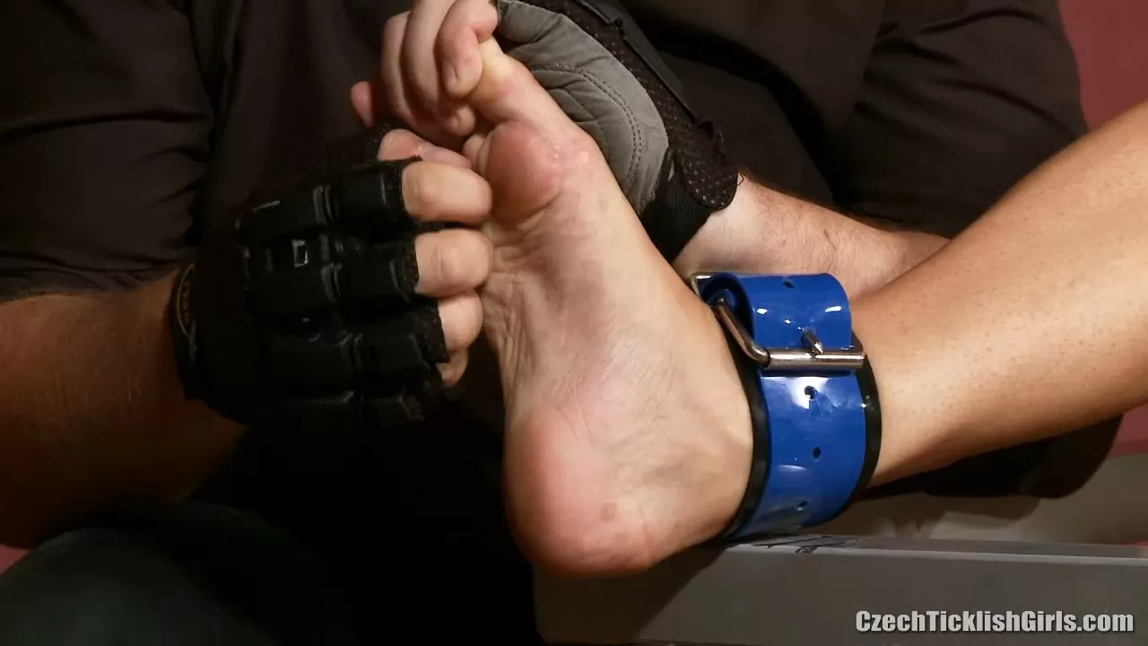 Tickling-Submission – Ticklish Melisa on Silver master .mp4_snapshot_02.21.808.webp