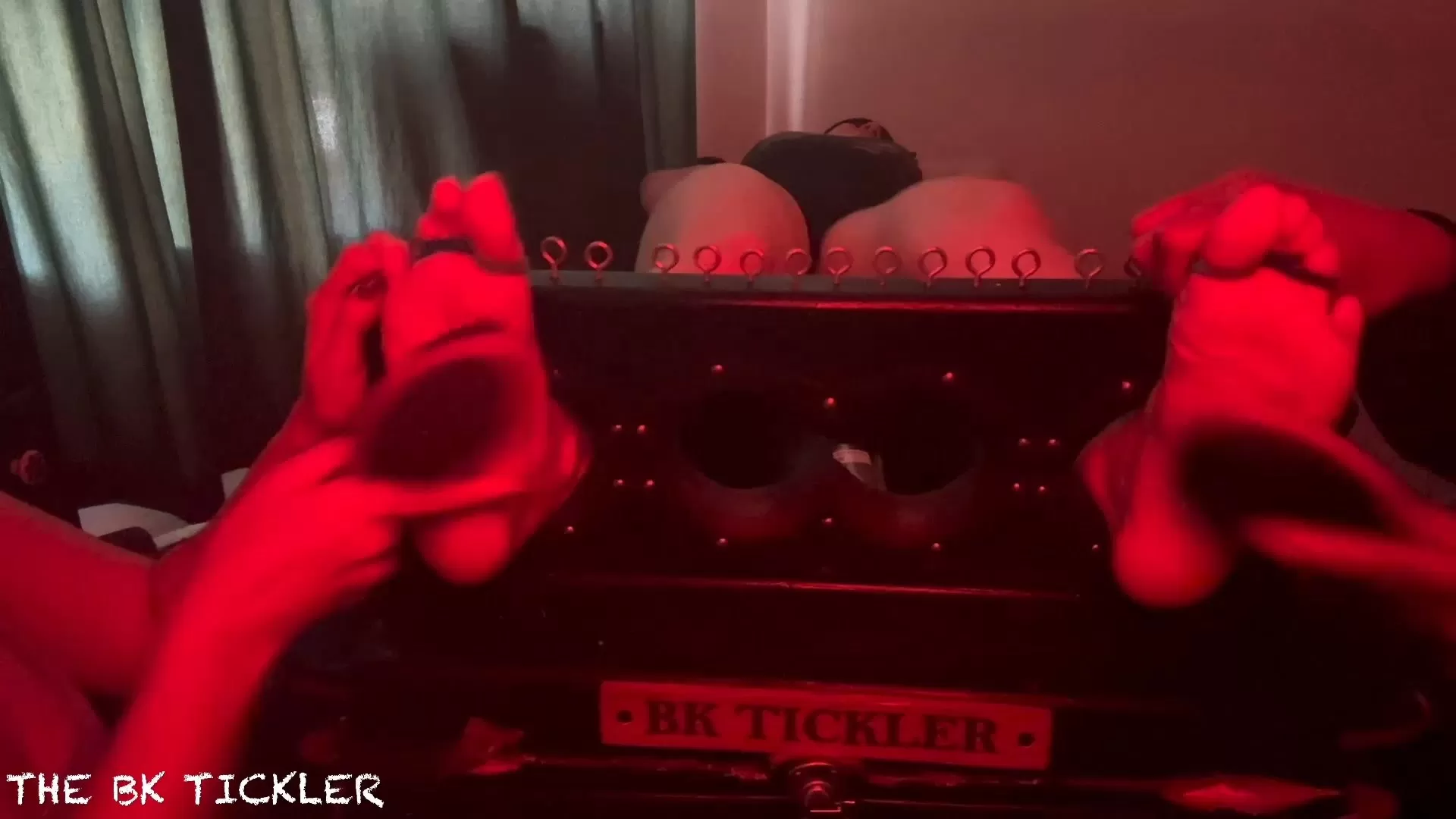 TheBKTickler – THE RED LIGHT SPECIAL FAE’S 20 MINUTES OF TICKLE HELL! – PART .webp