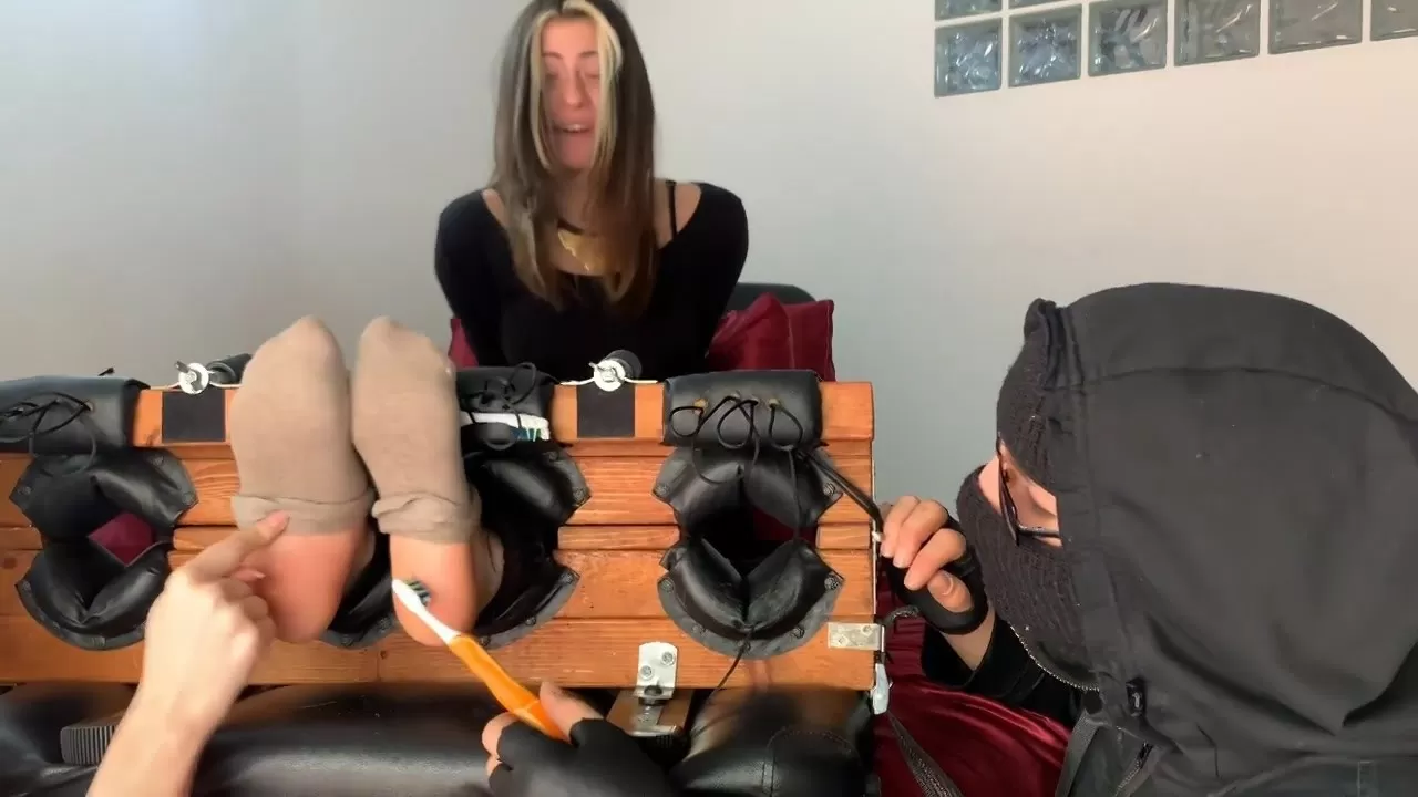 MistressAmarena – GIULIA’S FIRST TIME WITH TICKLING.0003 - 00-04-58.webp