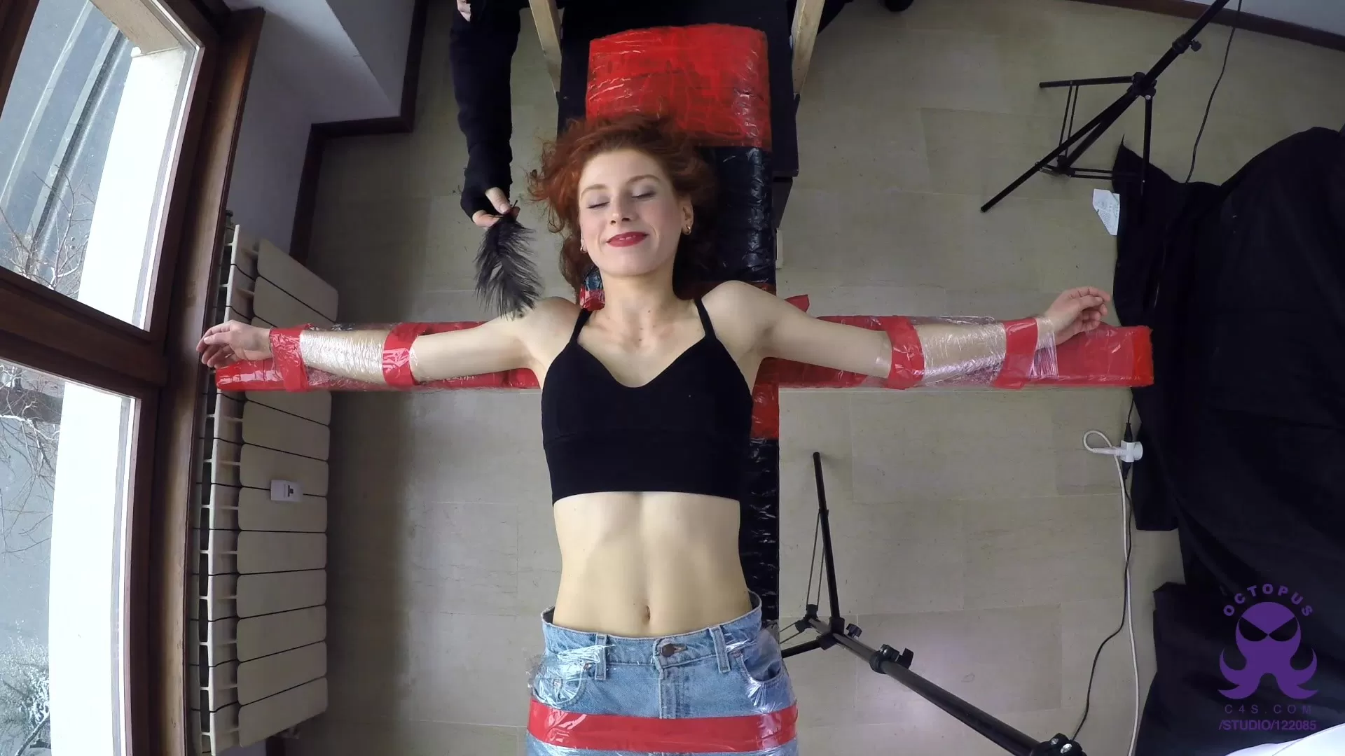 Octopus – Redhead Dancer Giulia – Cross – First Time Upperbody.0000 - 00-00-39.webp