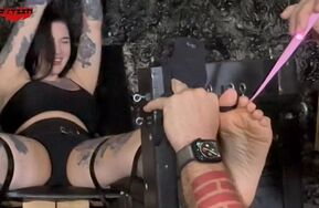 Fettish – Tickle Therapy – Kylie Moone 4