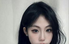 足枷tk高一御姐型美女，脚底抹油30分钟