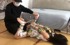 【玉箫原创】【荷露】小草神被丘丘人装箱带回老巢k9固定狠狠玩弄TK脚丫